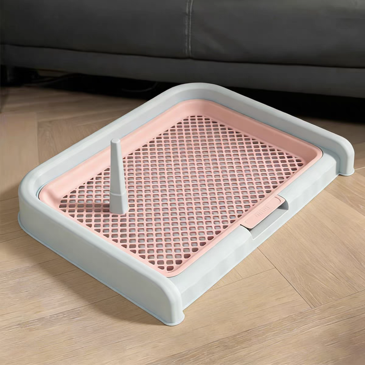 Small dog toilet, detachable with support pillar