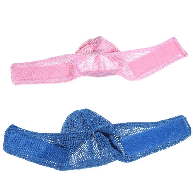 Cat face mask for grooming