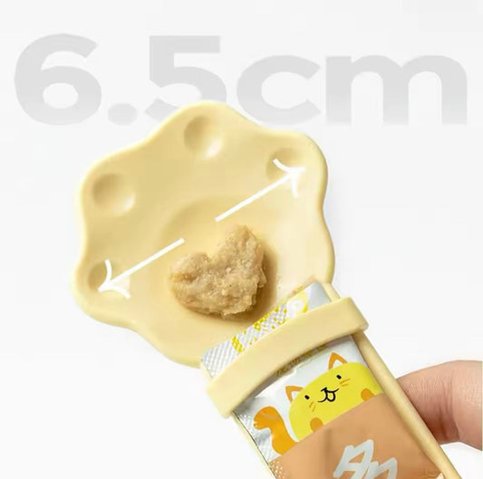 Cat chocolate spoon