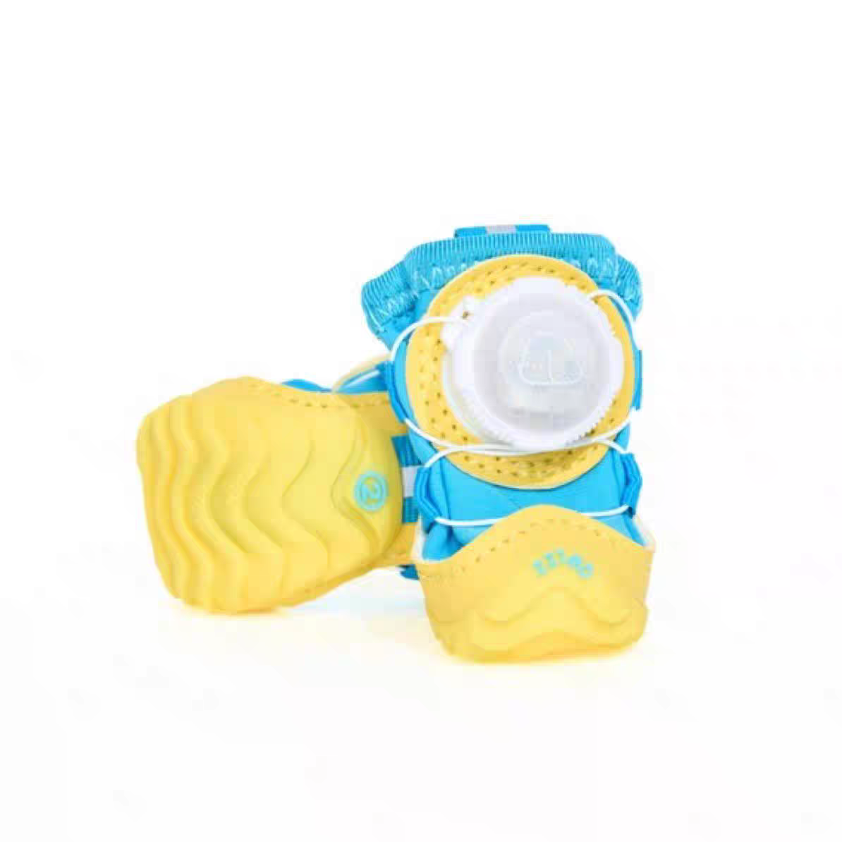 Winter dog shoes with light (2 pairs)